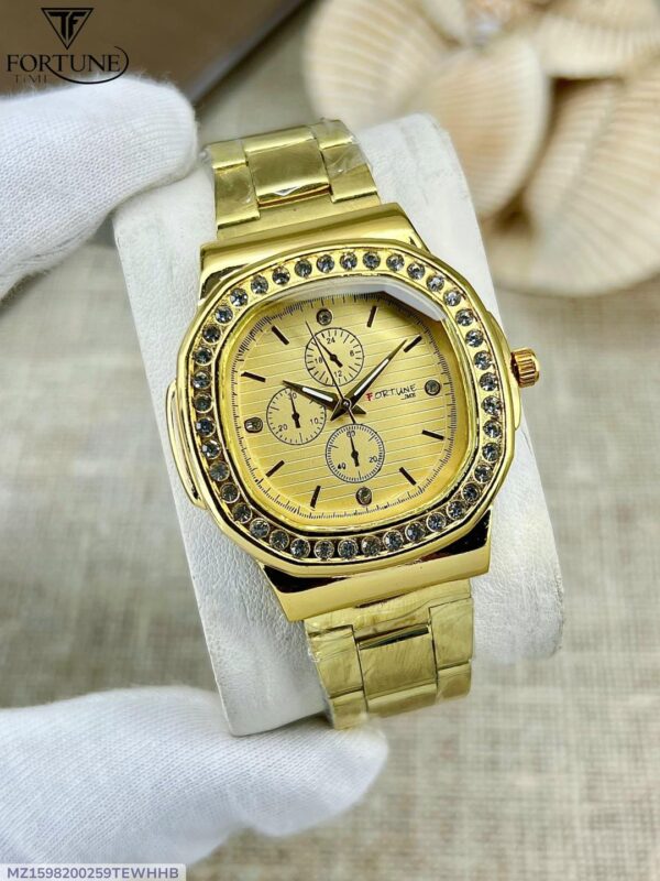 Stylish Women's Chain Strap Watch - Quartz Movement, Water Resistant - 1 Pc